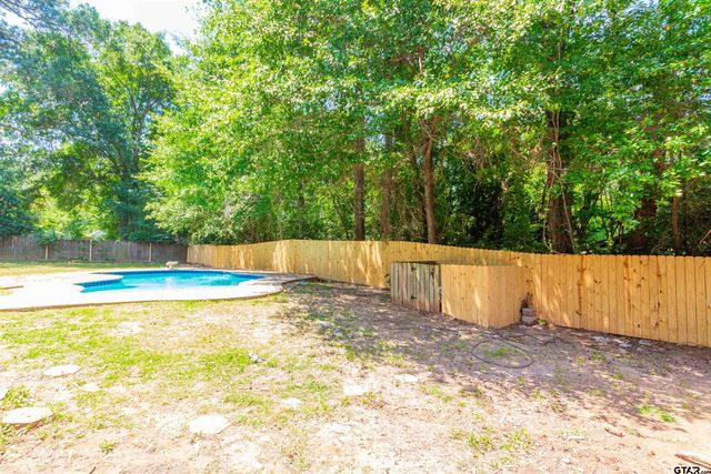 2819 Juniper Ln, Tyler, TX 75701