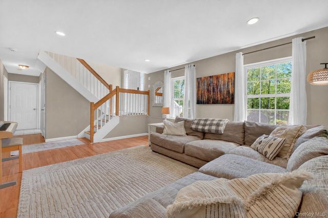 22 Hazel Hill Road, Mahopac, NY 10541