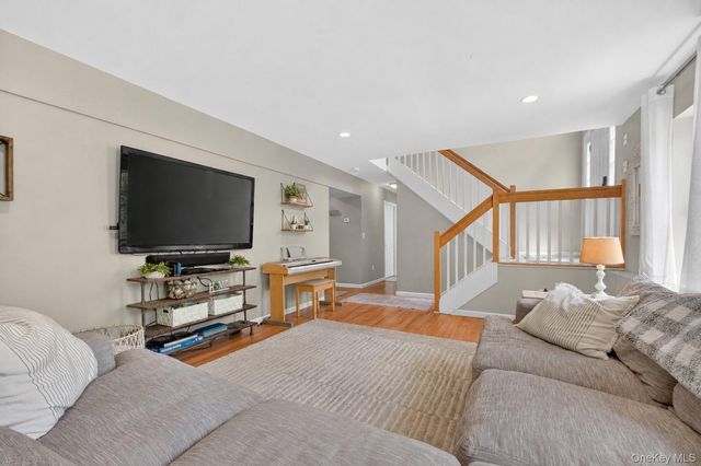 22 Hazel Hill Road, Mahopac, NY 10541