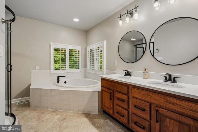 5414 GERMANTOWN RD, Midland, VA 22728