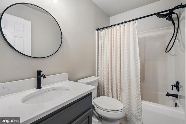 5414 GERMANTOWN RD, Midland, VA 22728