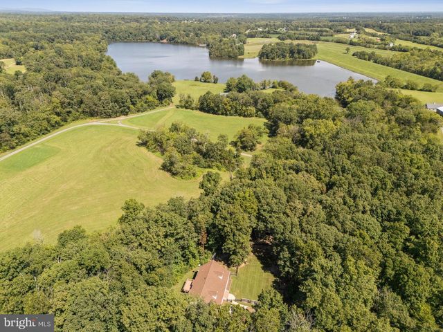 5414 GERMANTOWN RD, Midland, VA 22728