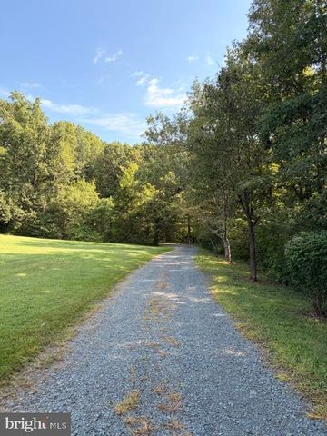 5414 GERMANTOWN RD, Midland, VA 22728