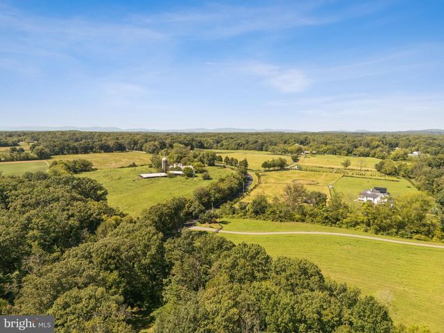 5414 GERMANTOWN RD, Midland, VA 22728