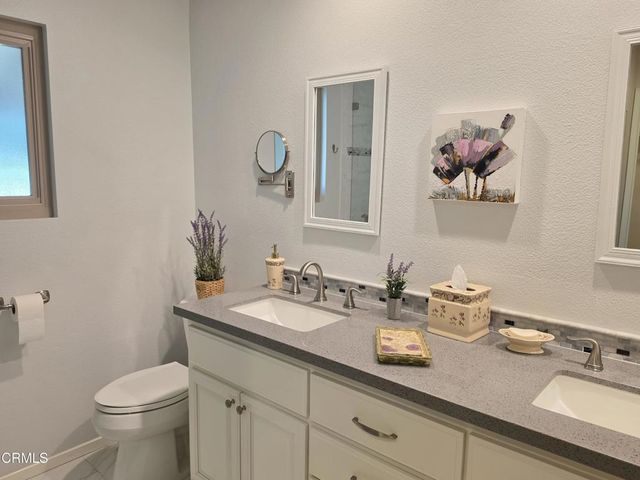 33109 Village 33, Camarillo, CA 93012