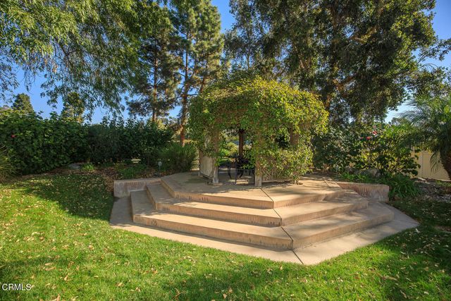 33109 Village 33, Camarillo, CA 93012