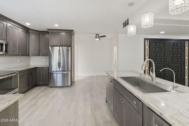 10542 E BELLFLOWER Drive, Sun Lakes, AZ 85248