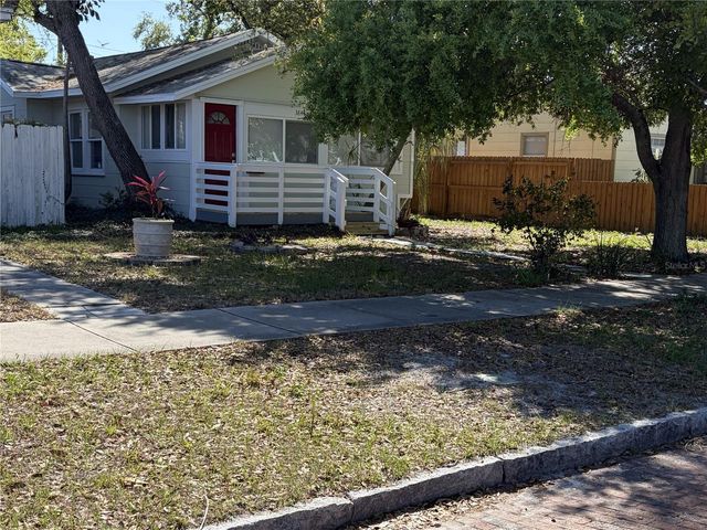 3844 BURLINGTON AVENUE N, St Petersburg, FL 33713