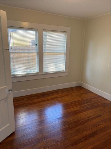 3844 BURLINGTON AVENUE N, St Petersburg, FL 33713
