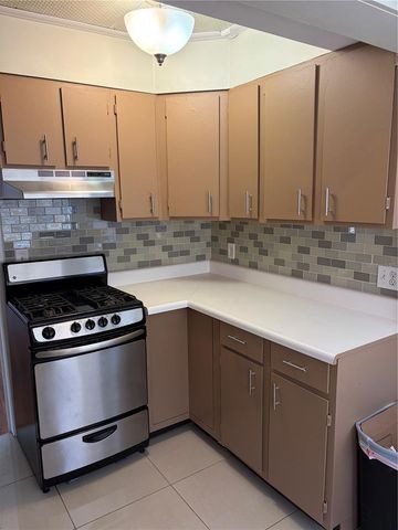 3844 BURLINGTON AVENUE N, St Petersburg, FL 33713