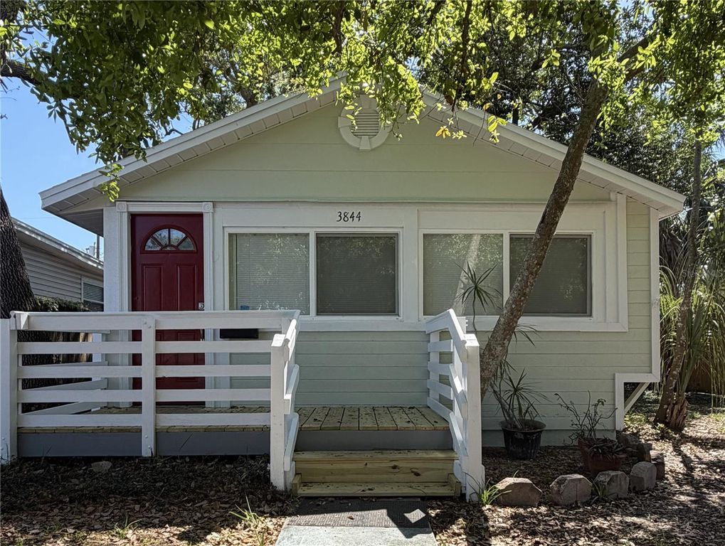 3844 BURLINGTON AVENUE N, St Petersburg, FL 33713