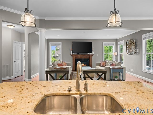 2736 Royal Crest Dr, Chesterfield, VA 23113