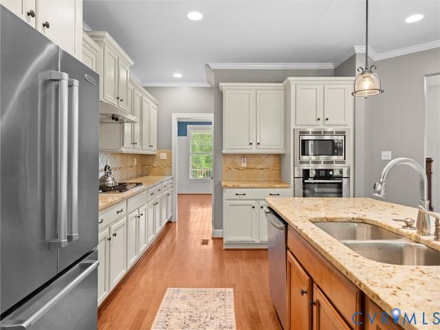 2736 Royal Crest Dr, Chesterfield, VA 23113