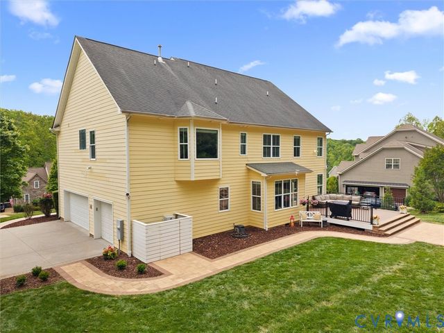 2736 Royal Crest Dr, Chesterfield, VA 23113