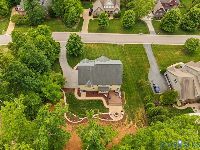 2736 Royal Crest Dr, Chesterfield, VA 23113