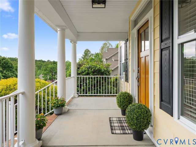 2736 Royal Crest Dr, Chesterfield, VA 23113
