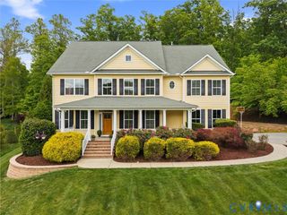 2736 Royal Crest Dr, Chesterfield, VA 23113