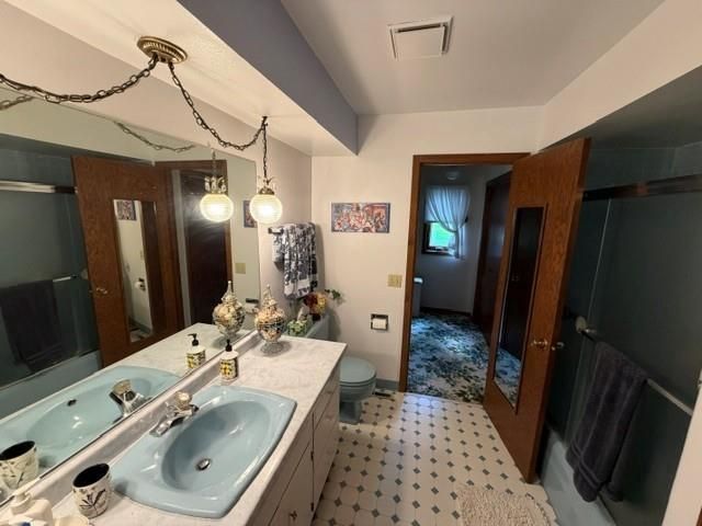 2008 Noble Court, Eau Claire, WI 54703