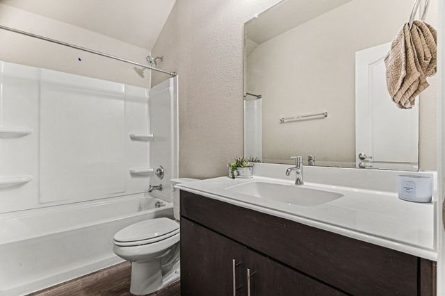 1205 Coyote Ridge, Aubrey, TX 76227