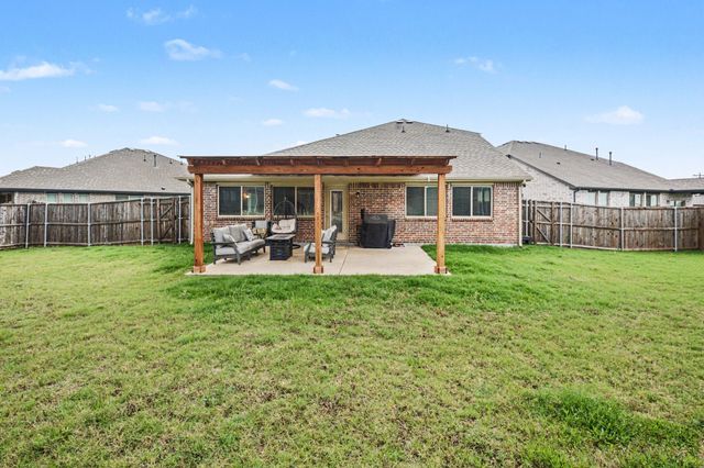 1205 Coyote Ridge, Aubrey, TX 76227