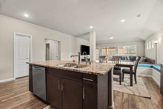 1205 Coyote Ridge, Aubrey, TX 76227