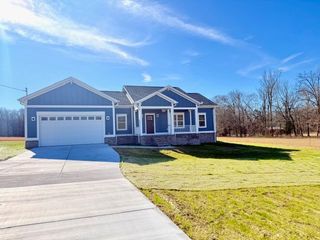 6421 Lynchburg Rd, Winchester, TN 37398