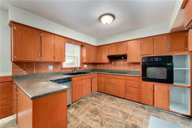 6316 E 109TH Terrace, Kansas City, MO 64134