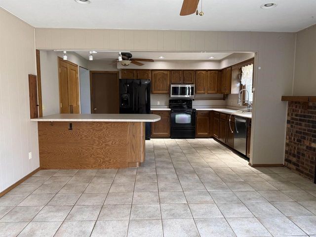2119 Morningside Drive, Janesville, WI 53546