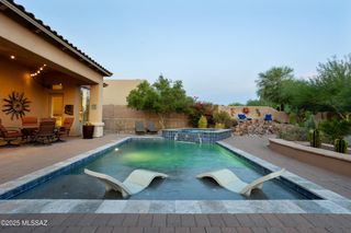 5733 W SILENT WASH Place, Marana, AZ 85658