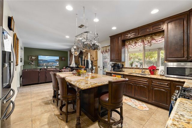 3734 Las Palmas, Palmdale, CA 93550