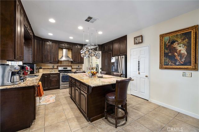 3734 Las Palmas, Palmdale, CA 93550