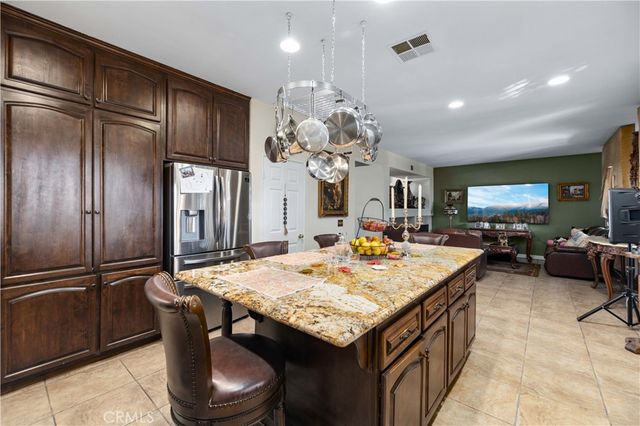 3734 Las Palmas, Palmdale, CA 93550