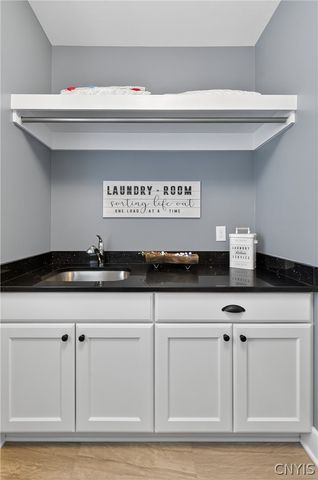 8873 Salvatore Avenue, Lysander, NY 13027