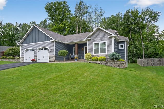 8873 Salvatore Avenue, Lysander, NY 13027