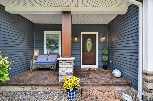 8873 Salvatore Avenue, Lysander, NY 13027