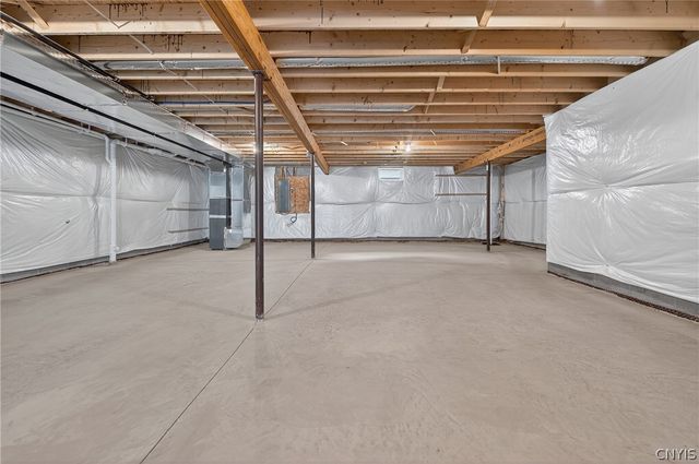 8873 Salvatore Avenue, Lysander, NY 13027