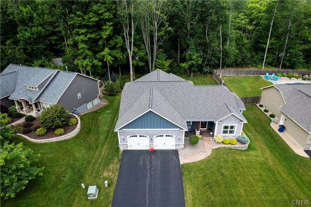 8873 Salvatore Avenue, Lysander, NY 13027