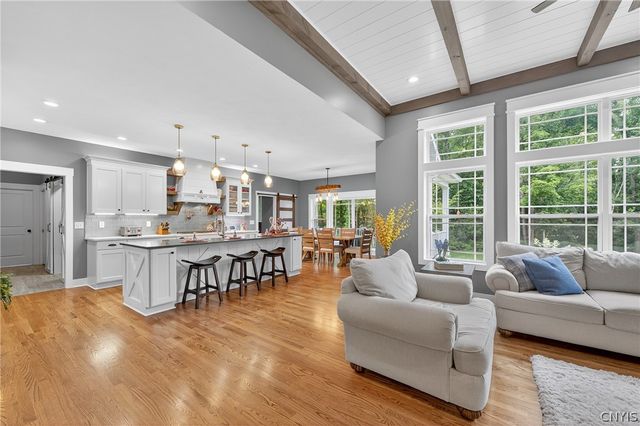 8873 Salvatore Avenue, Lysander, NY 13027