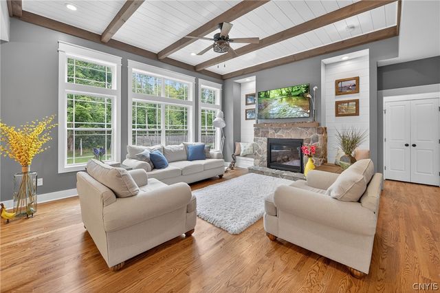 8873 Salvatore Avenue, Lysander, NY 13027