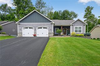 8873 Salvatore Avenue, Lysander, NY 13027