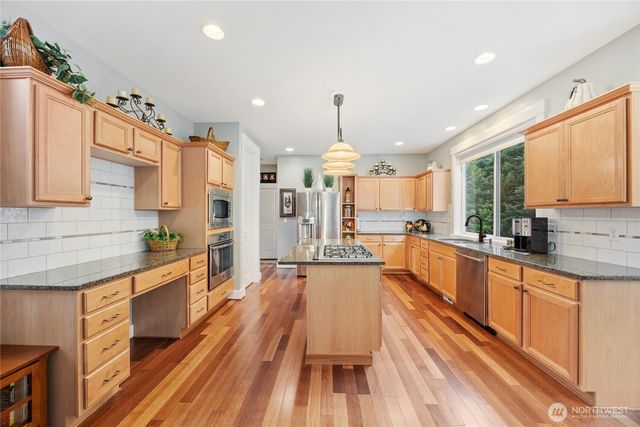 9113 158th Street Ct NW, Gig Harbor, WA 98329