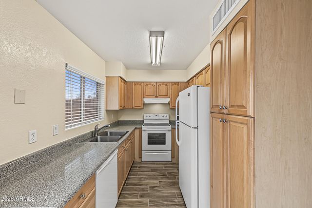 3330 S PARKSIDE Drive, Tempe, AZ 85282