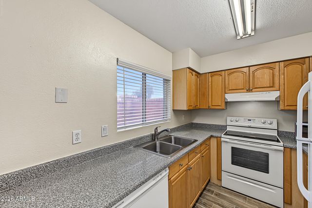 3330 S PARKSIDE Drive, Tempe, AZ 85282