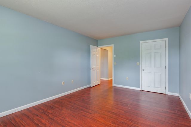 3 Fairfax Ave Unit 143, Derry, NH 03038