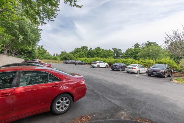 3 Fairfax Ave Unit 143, Derry, NH 03038