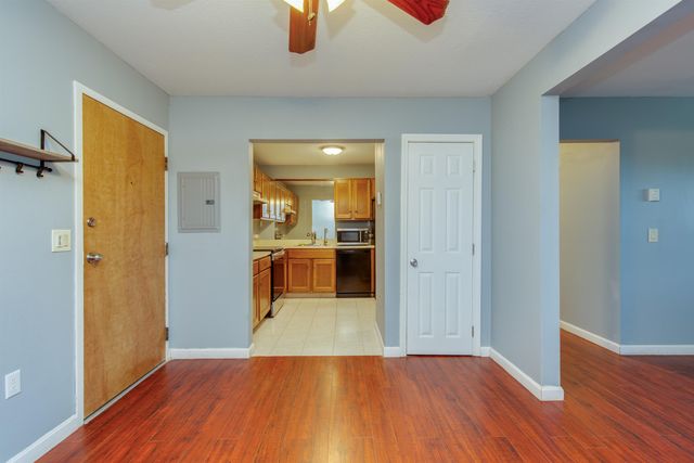 3 Fairfax Ave Unit 143, Derry, NH 03038
