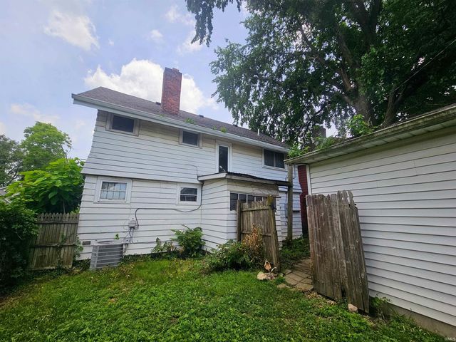 27 W Orchard Place, Muncie, IN 47305