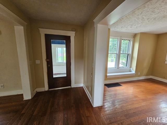 27 W Orchard Place, Muncie, IN 47305