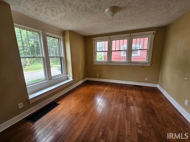 27 W Orchard Place, Muncie, IN 47305