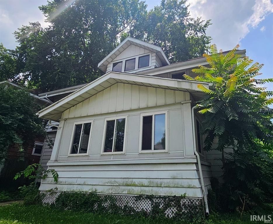 27 W Orchard Place, Muncie, IN 47305